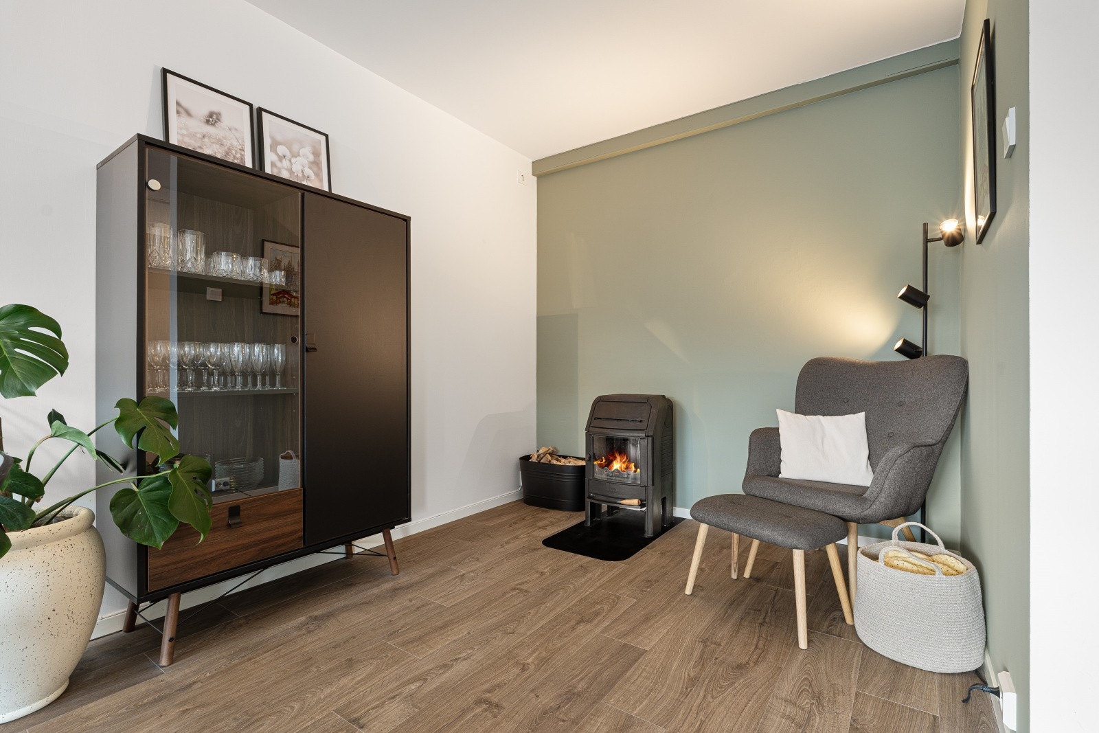 Med vedfyring gjør du oppvarmingen både behagelig og økonomisk. Galleribilde