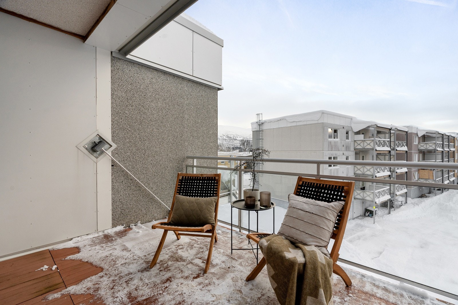 Fra stuen er det utgang til sørvendt balkong