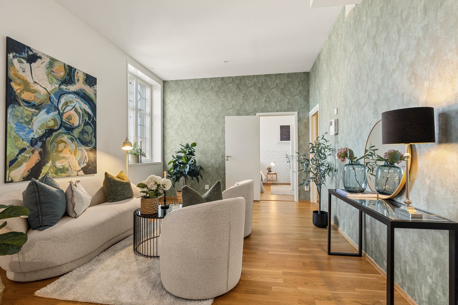 Lys og luftig stue. Galleribilde