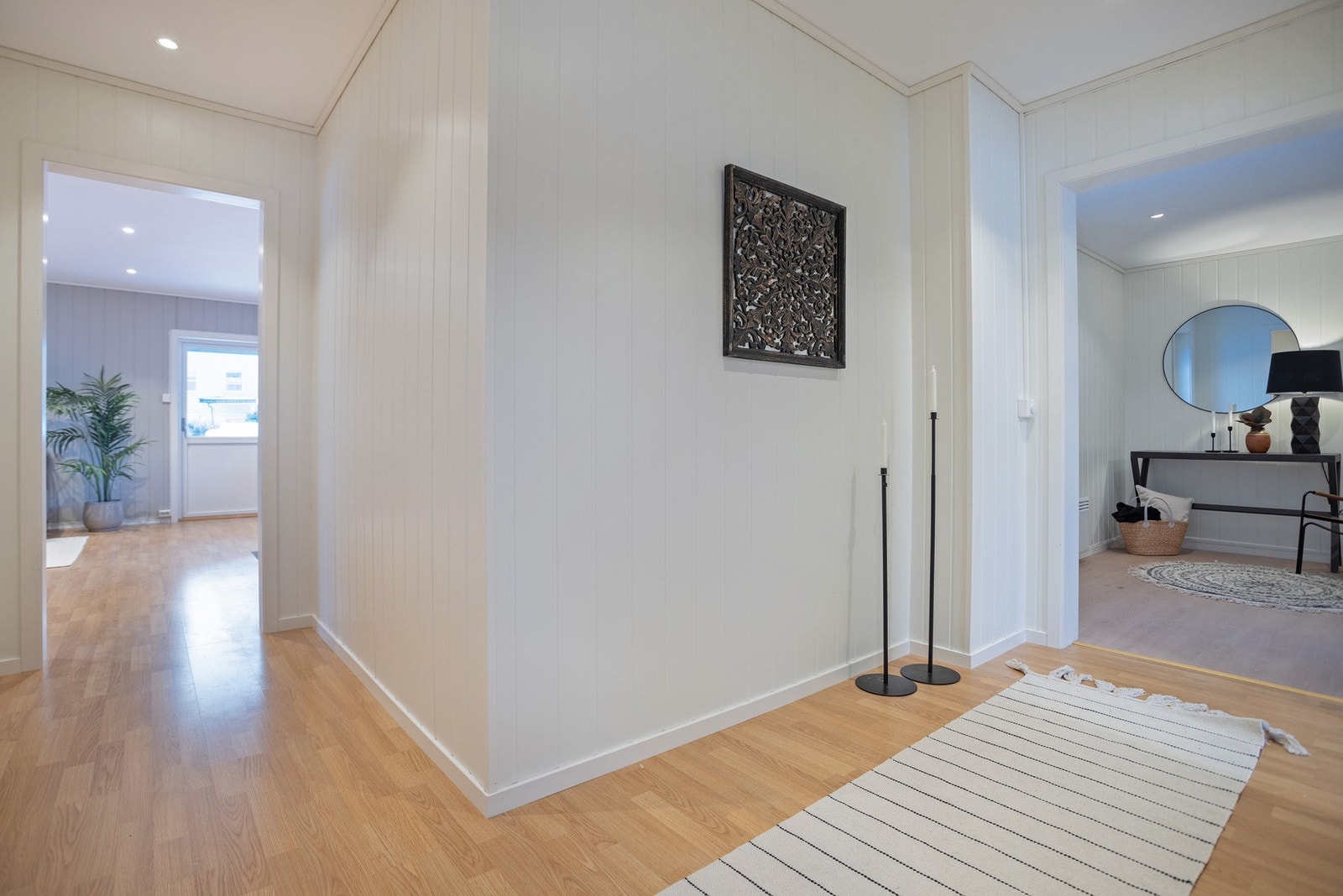 Mellomgang. Galleribilde