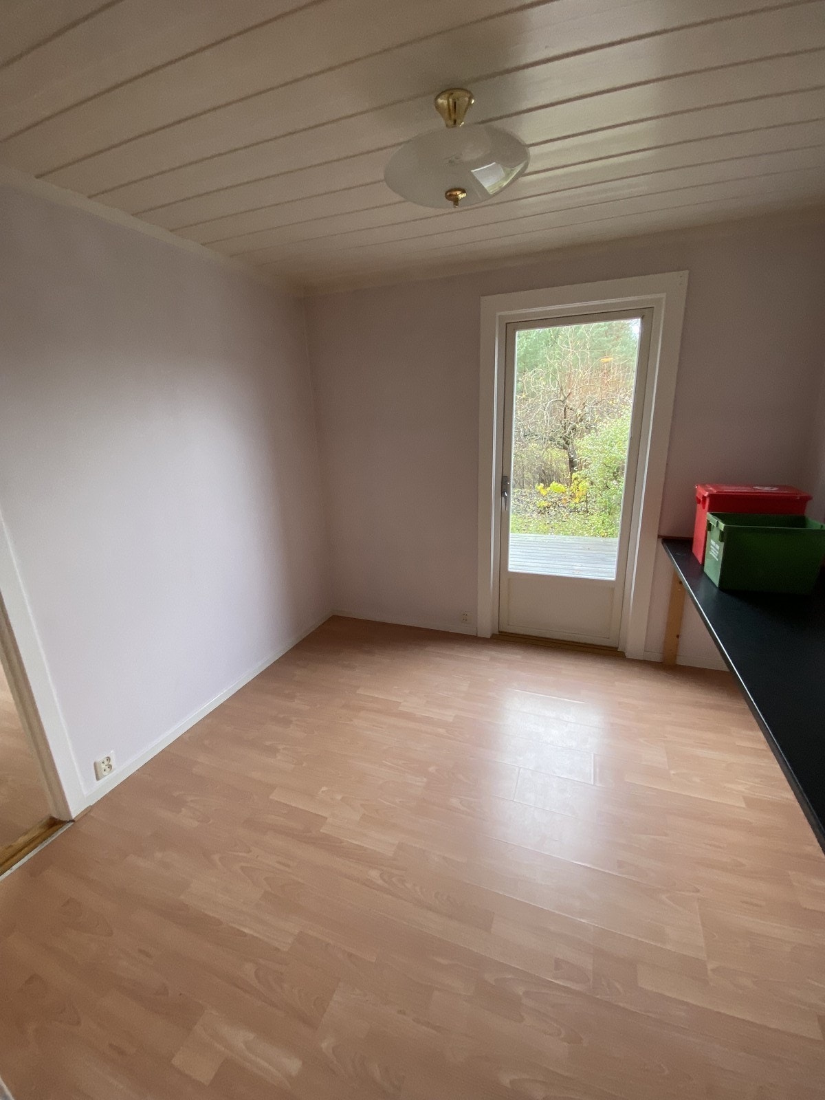 Stue med utgang til terrasse Galleribilde