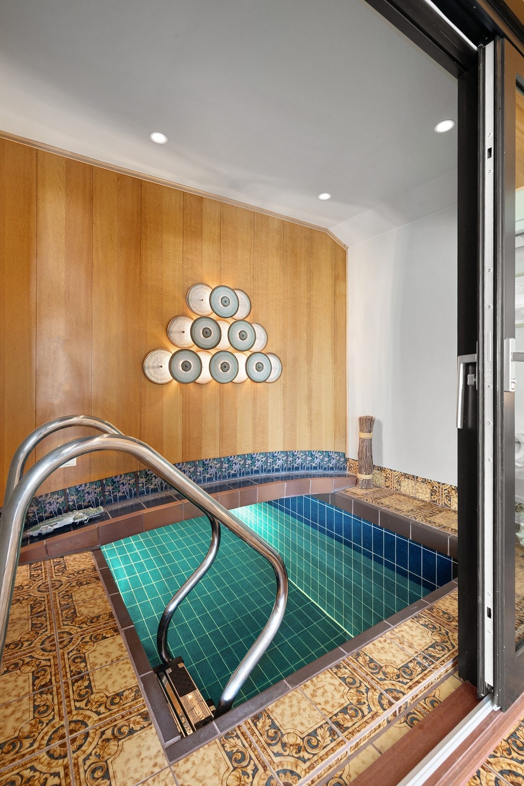 Bassengrommet ble også pusset opp samme år. Galleribilde