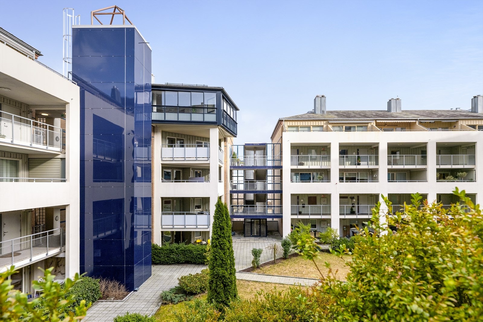 Ellers har leiligheten også ekstern bod i sameiets underetasje på ca. 9 m² som tilfører leiligheten ekstra lagringsplass. Galleribilde