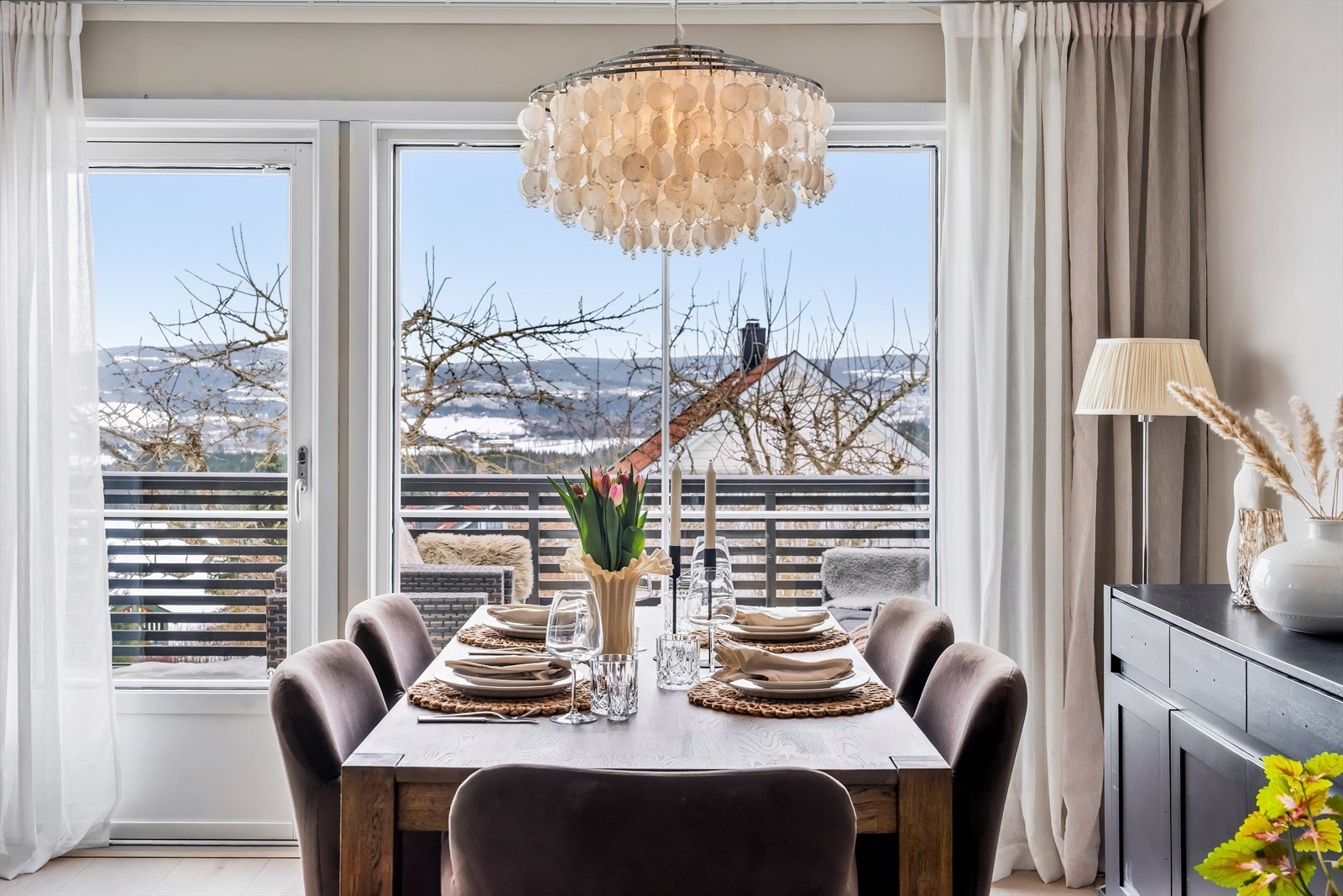 I tillegg byr vinduene på en flott utsikt! Galleribilde