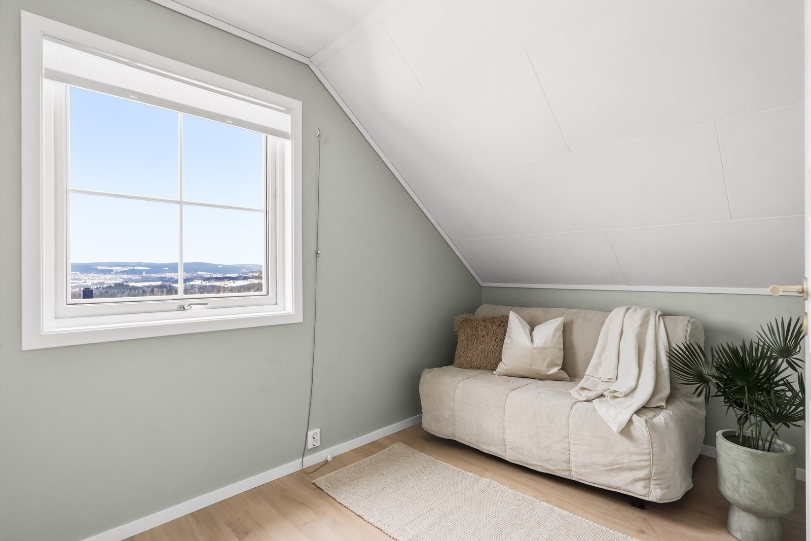 Rommene har plass til seng, nattbord, garderobeløsning og evt. skrivebord. Galleribilde