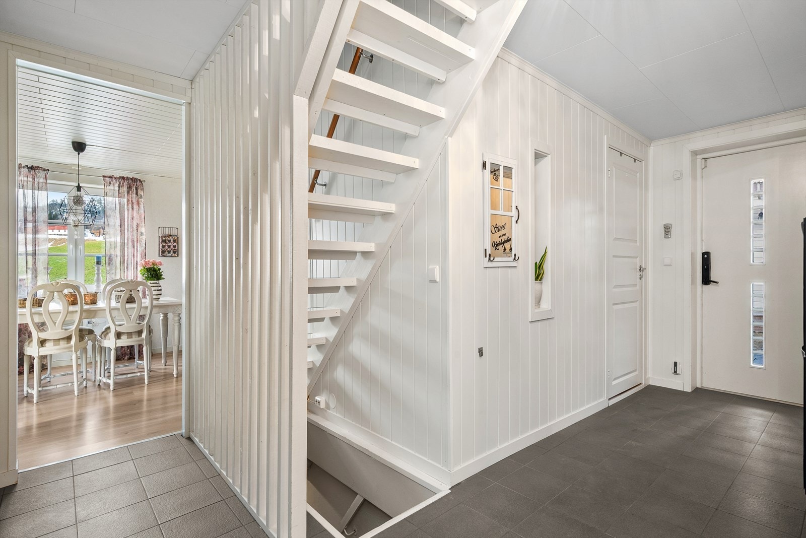 Gangen har et areal på 15 kvm. Galleribilde