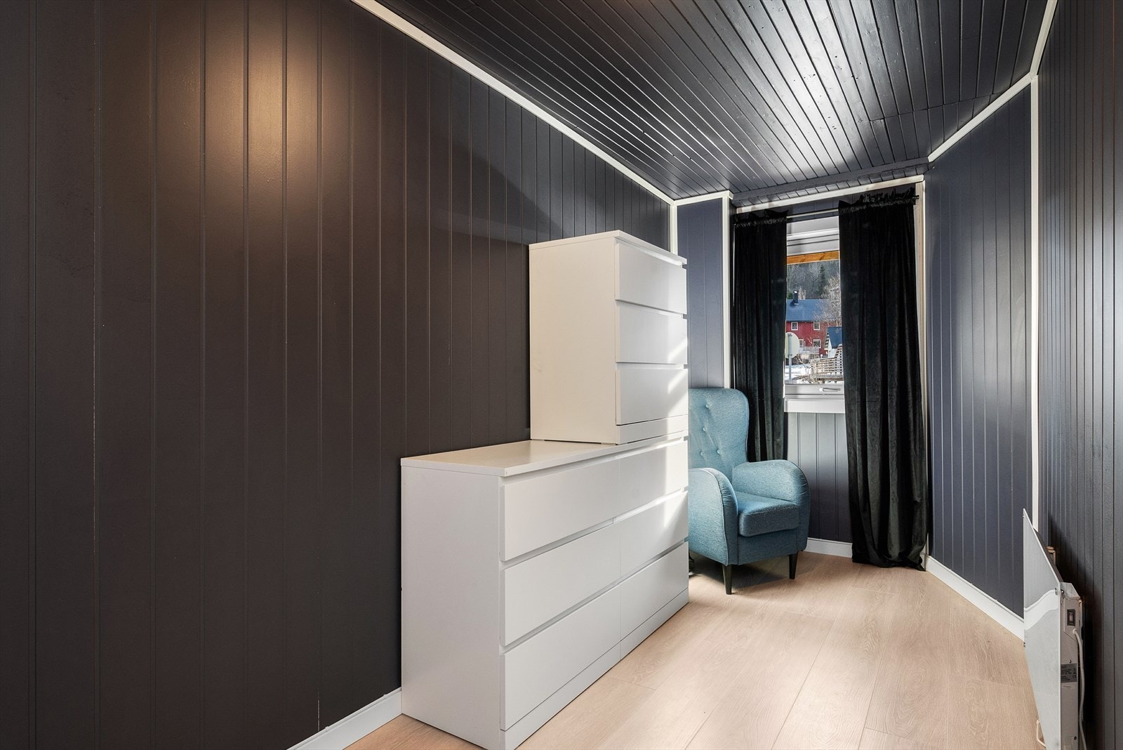 Soverommene i sokkelen er på hhv. 11 kvm og 7 kvm. Galleribilde