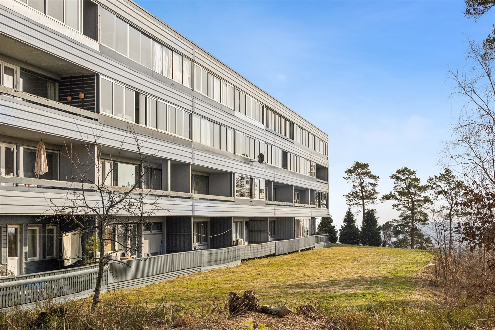 Velkommen til Rugdeveien 25C med renoveringsbehov Galleribilde