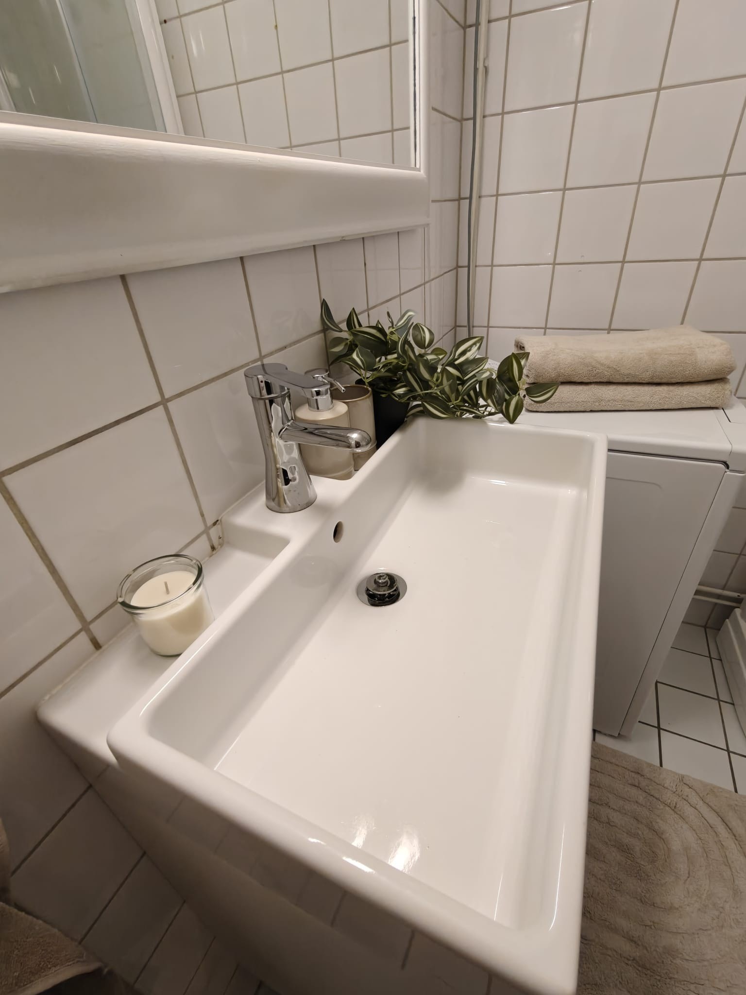 Nyinnkjøpte håndkler og alt du ser på bildet er inkludert i husleie. Galleribilde