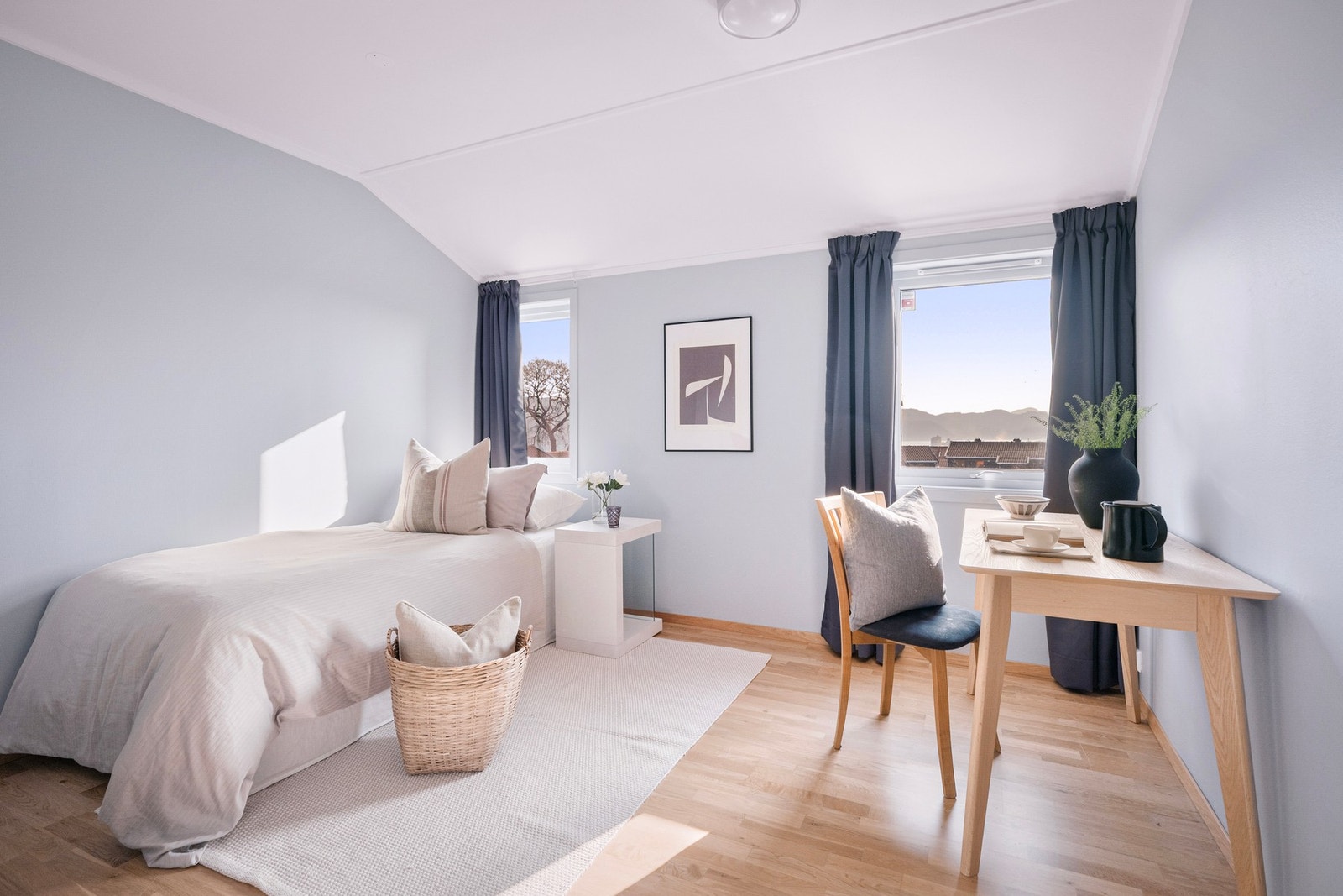 Planløsningen gjør det enkelt å tilpasse rommene etter familiens behov gjennom ulike livsfaser. Galleribilde