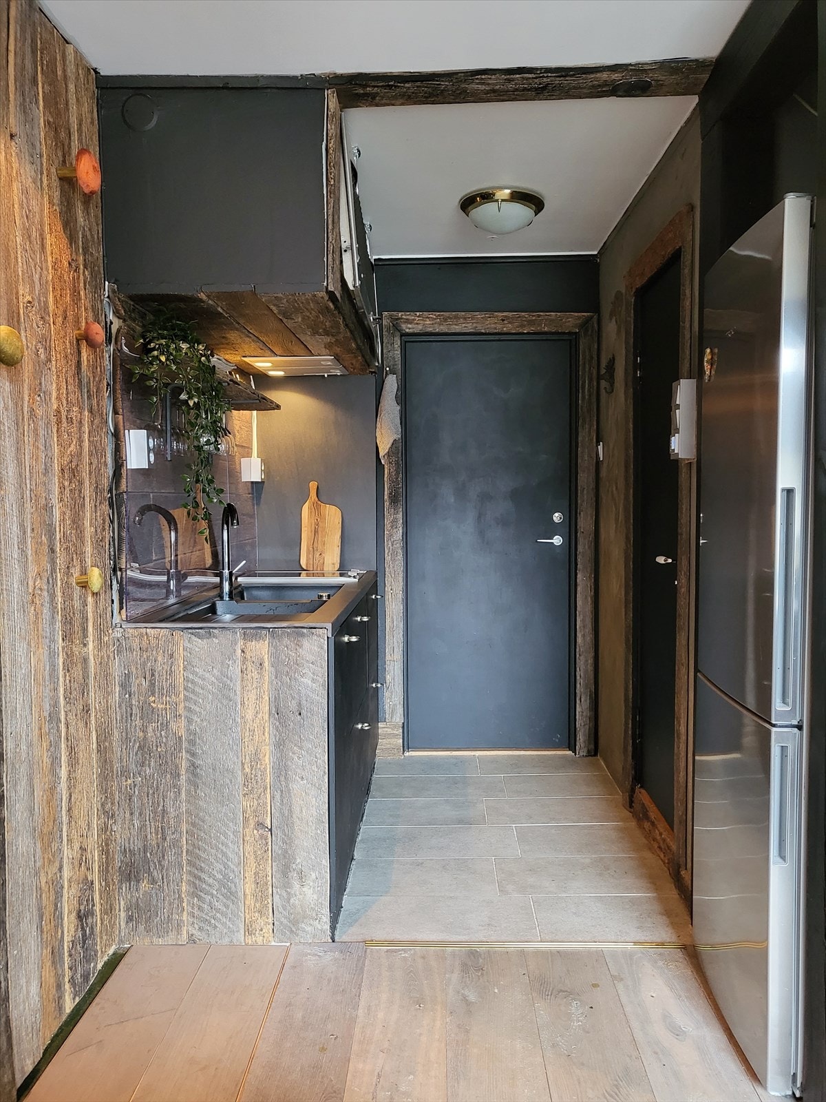 Med leilighet i Sameiet Sanderstølen 60 Nord får du ikke bare et hyggelig sted å trekke deg tilbake til, men også en del av et sosialt fellesskap. Galleribilde