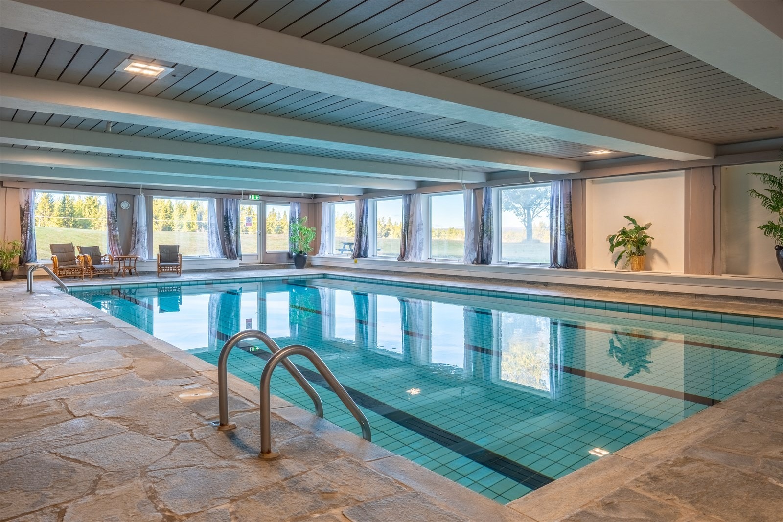 Som eier av leilighet på Sanderstølen får du tilgang til hotellets fasiliteter, blant annet treningsrom, svømmebasseng og lekerom for de minste - noe som gir det lille ekstra av komfort. Galleribilde