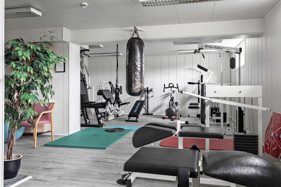 Felles treningsrom er tilgjengelig for alle beboere - et sted for styrke, energi og fellesskap. (Selgers eget foto) Galleribilde