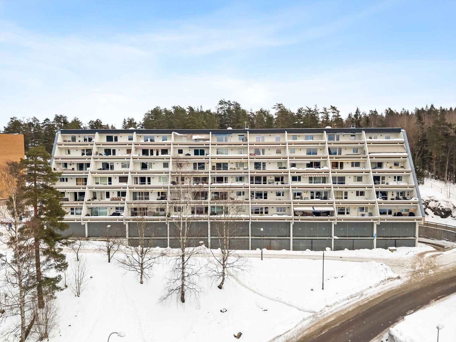 Her er det kort vei til skoler, barnehager, dagligvarebutikk og T-banen. Galleribilde