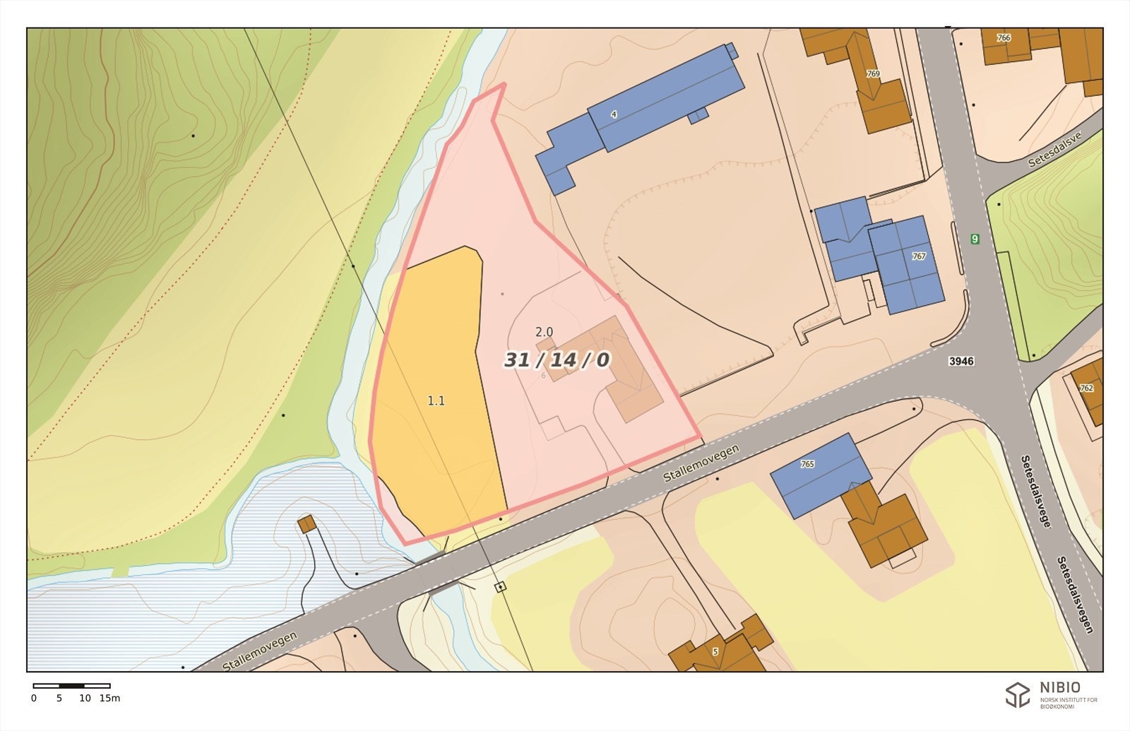 Omtrent 1.1 mål jorde, samt 2 mål gårdstun Galleribilde