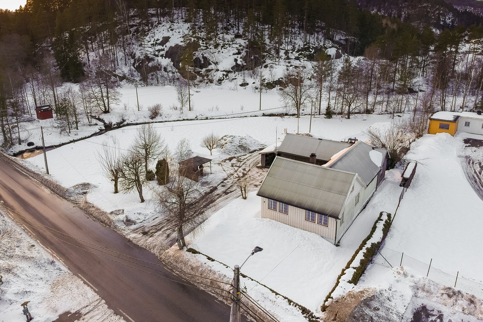 Enkel adkomst fra RV9 og Stallemovegen Galleribilde