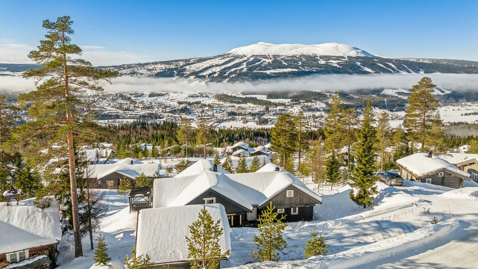 Kort til preparerte langrennsspor like ved hytta. I tillegg kan Trysilfjellet friste med et stort langrennsløypenett samt Norges største alpinanlegg. Galleribilde