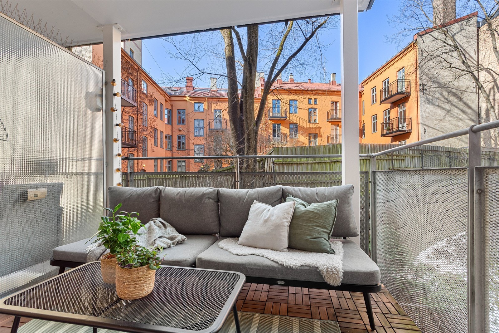 Fra stuen er det utgang til en vestvendt balkong på ca. 6,5 m². Galleribilde