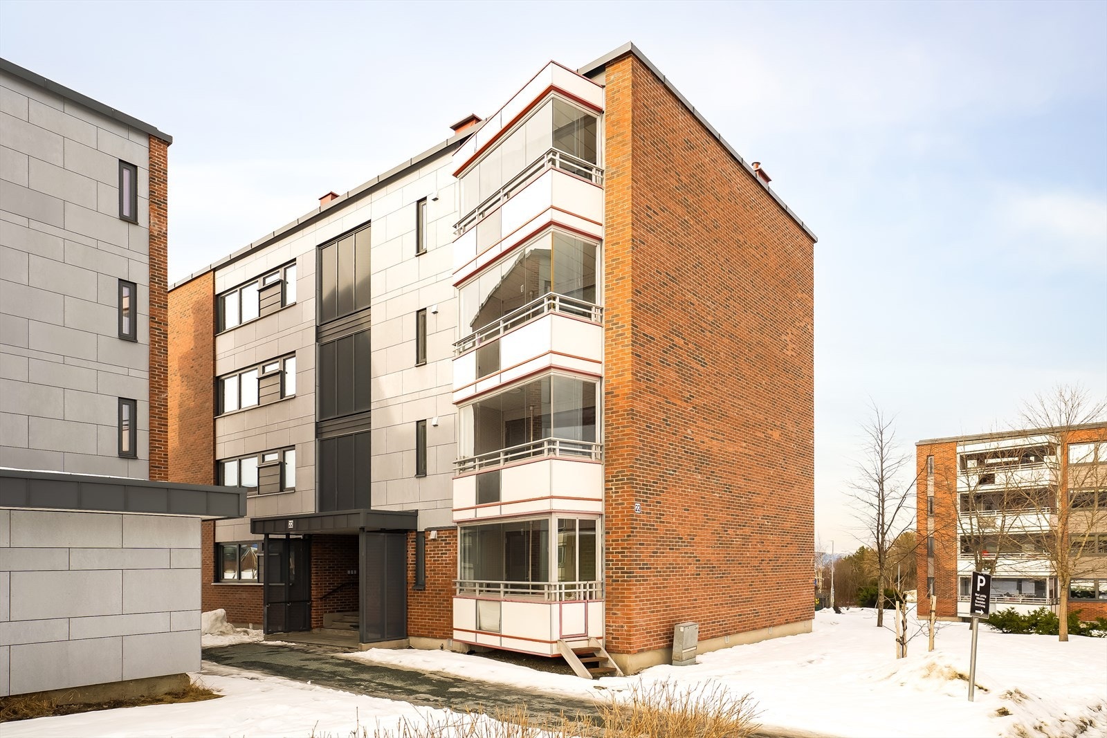 Velkommen til visning! Ta kontakt med megler dersom annonsert visning ikke passer eller du andre spørsmål til boligen. Galleribilde