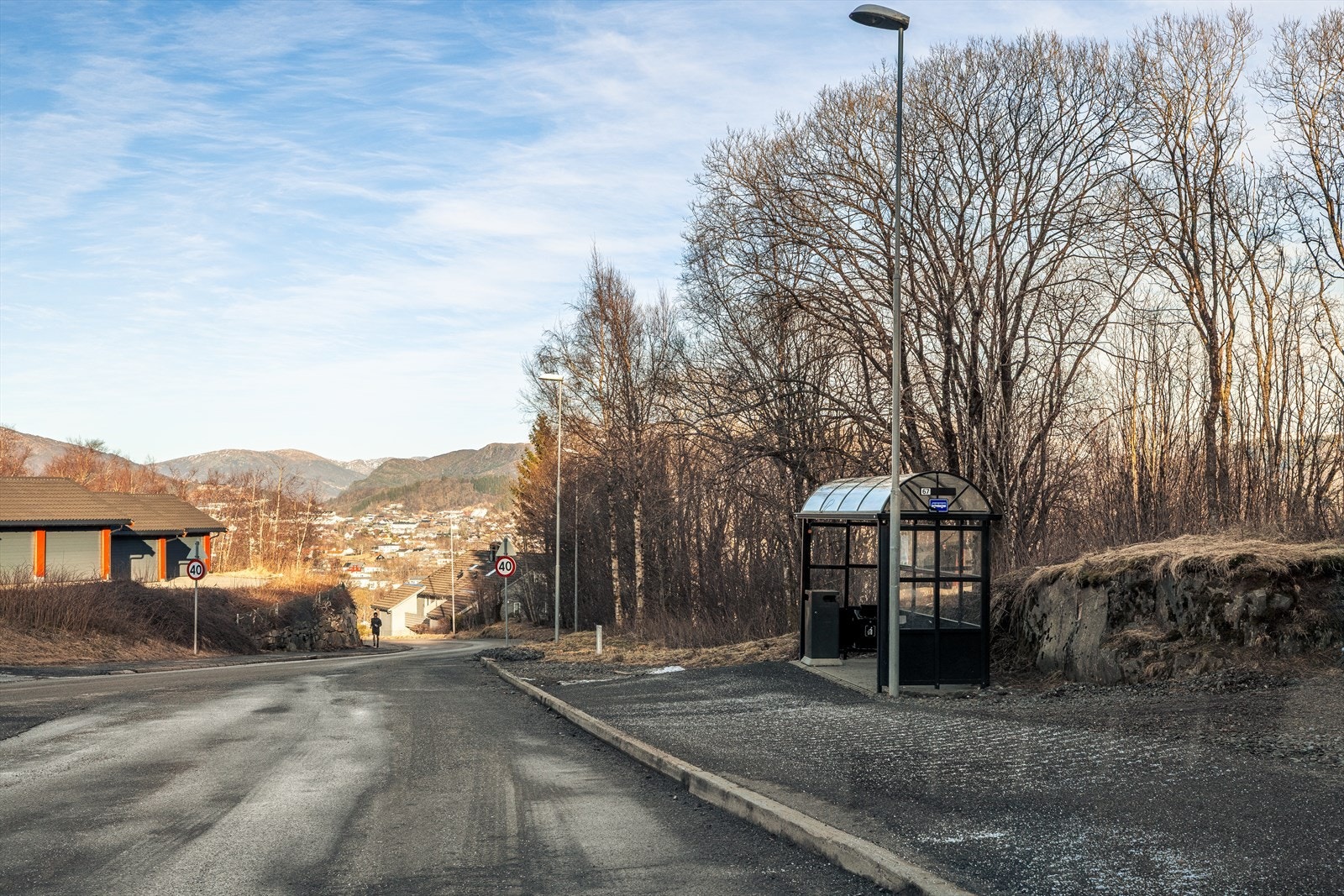 Søråshøgda snuplass ca. 3 min gange fra eiendommen. Galleribilde