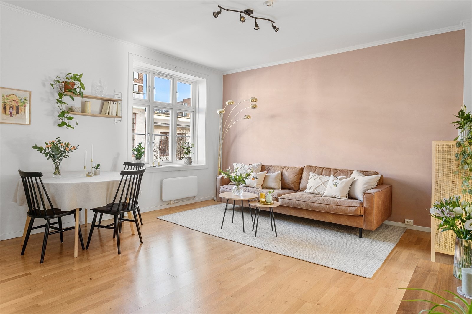 Leiligheten holder god standard med bad og kjøkken fra 2023. Galleribilde