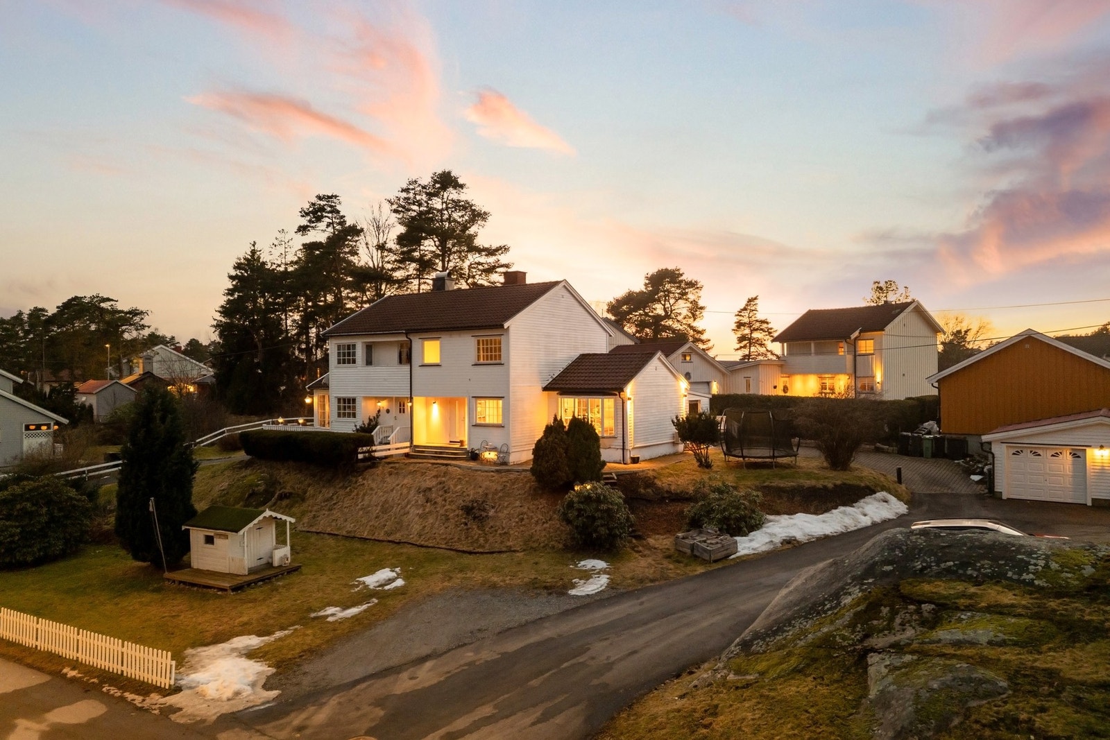 Velkommen til Grimsgaards vei 26, presentert av ASK Meglerverket v/Sondre Lien! Galleribilde