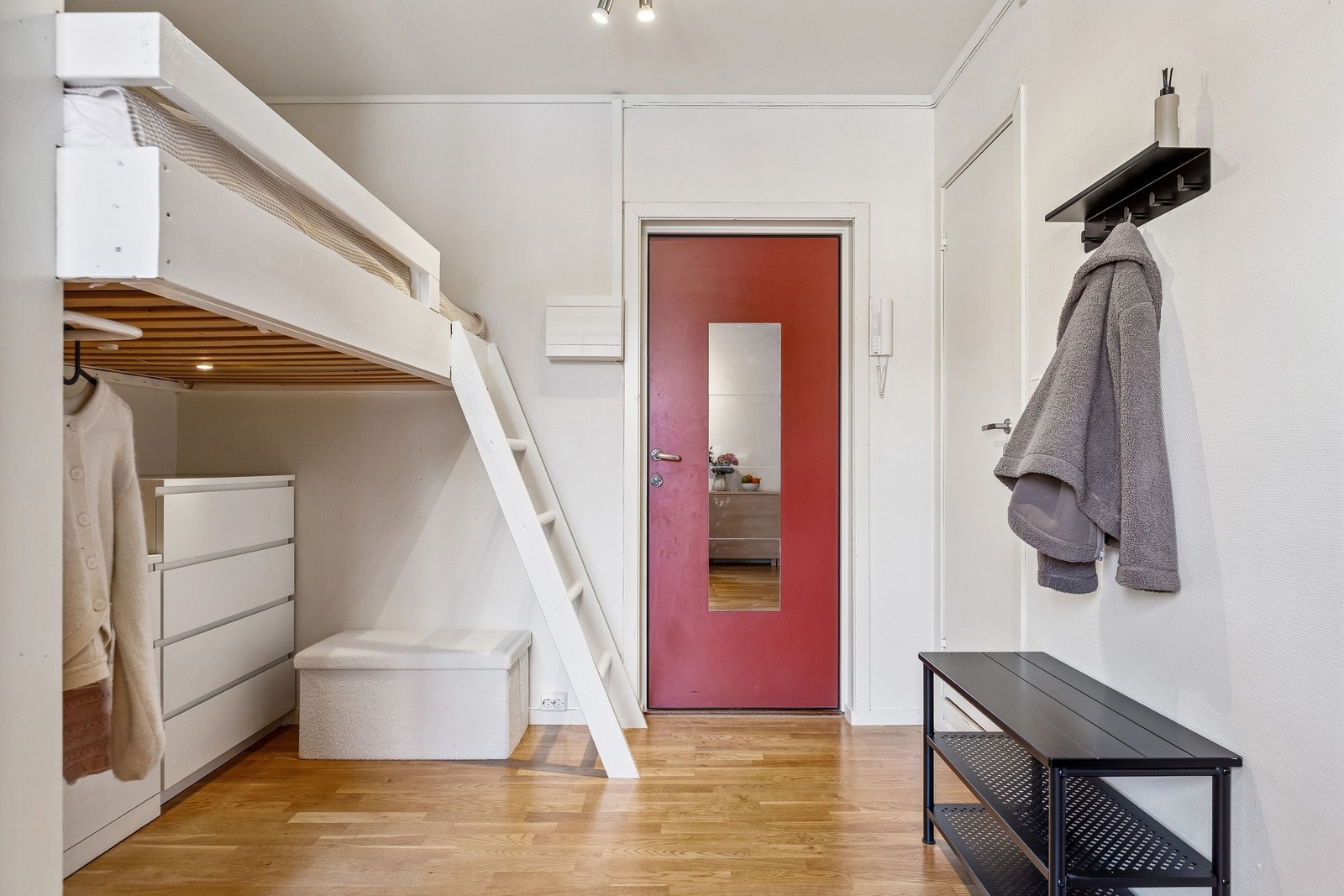 Lys og luftig entré Galleribilde