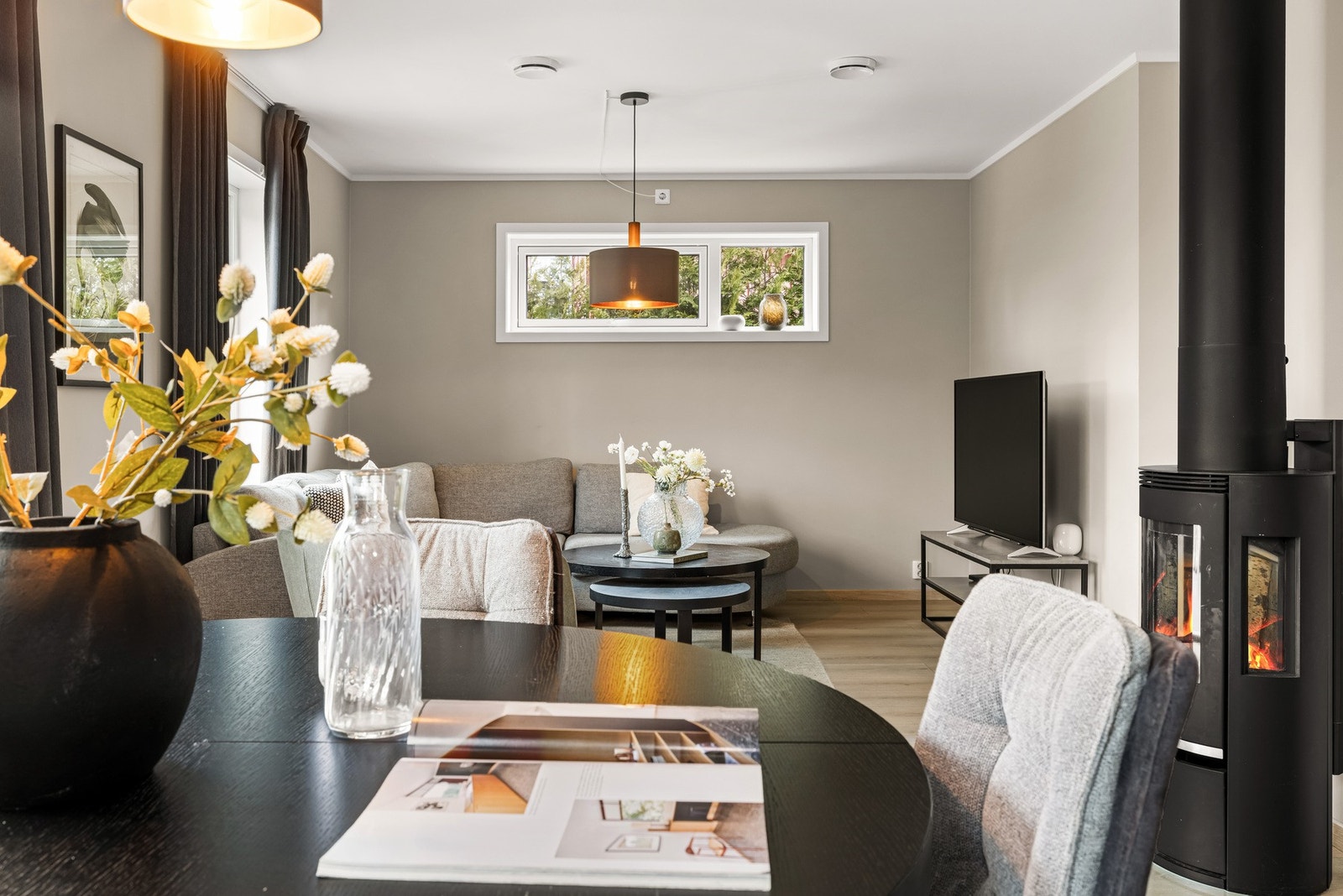 Stuen er svært innbydende og romslig. Galleribilde