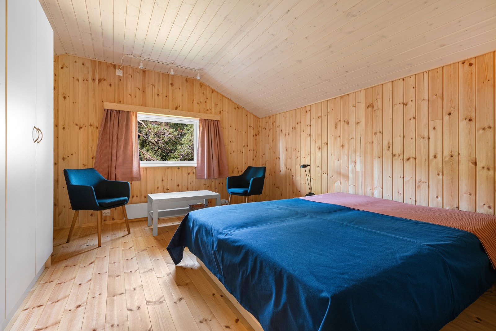 Hytta har fire soverom. Galleribilde