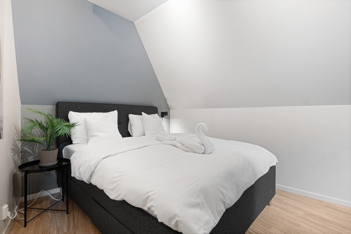 Soverom med 160cm seng Galleribilde