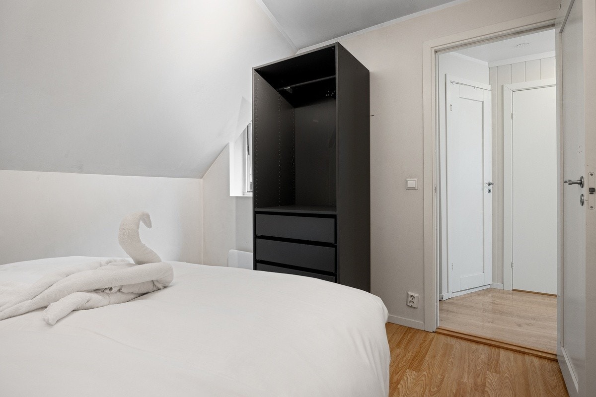 Soverom med 160cm seng Galleribilde