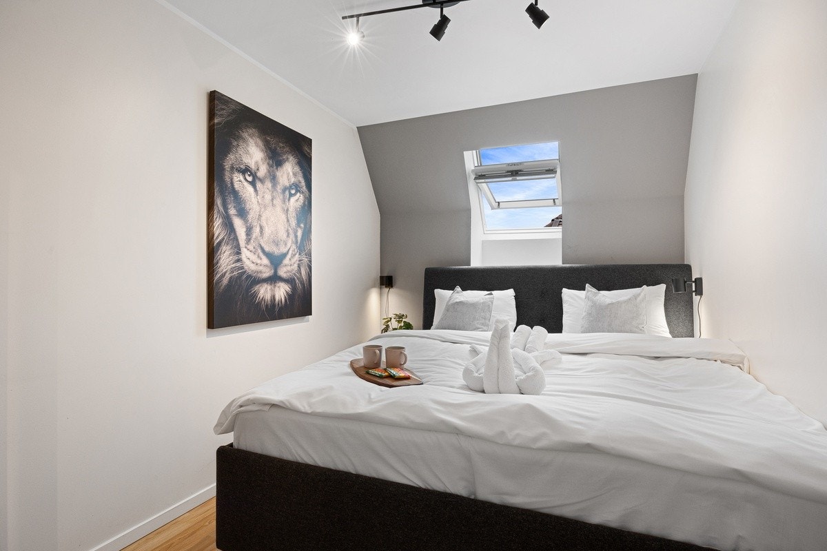 Soverom med 180cm seng Galleribilde