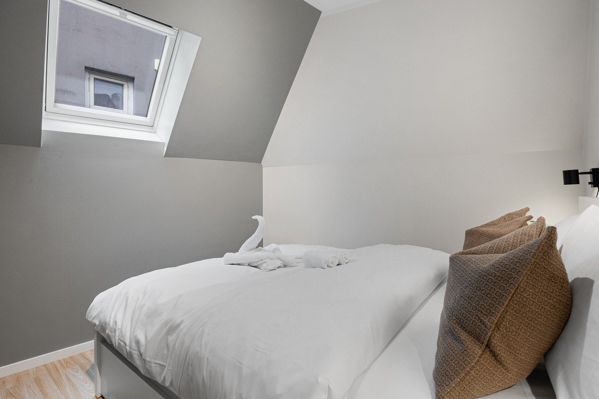 Soverom med 140cm seng Galleribilde