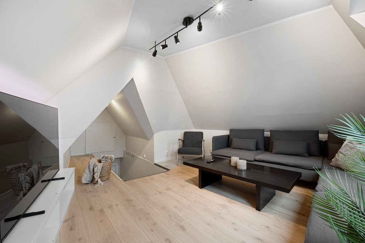 Loftstue Galleribilde