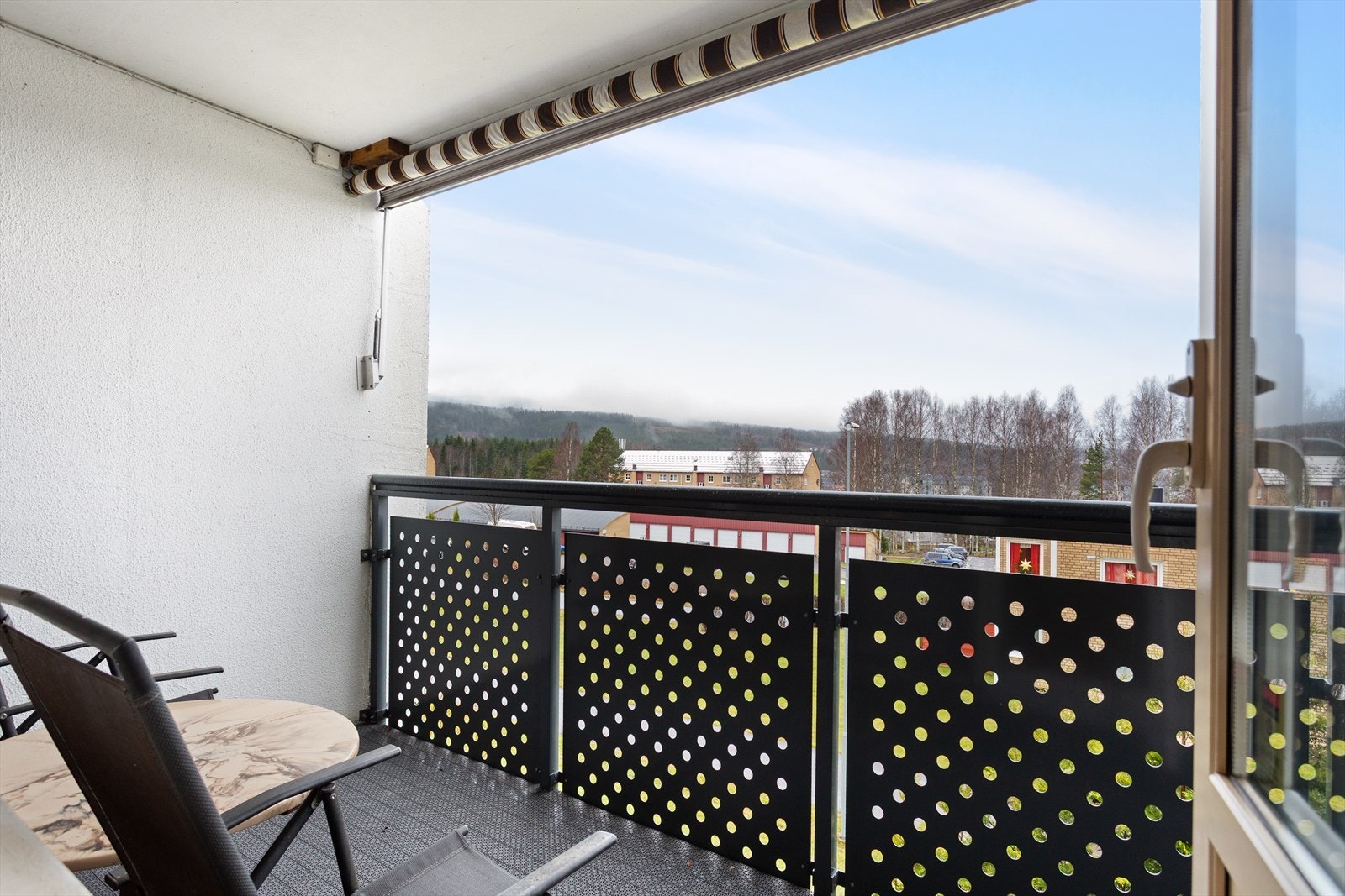 Utsikt fra balkongen. Galleribilde