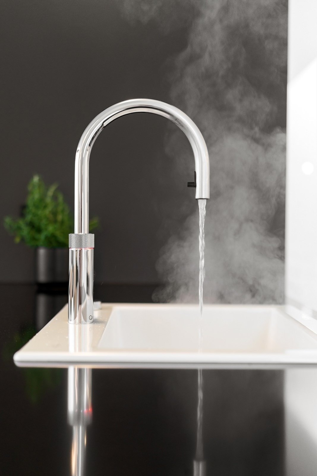 1-greps blandebatteri med Quooker Galleribilde