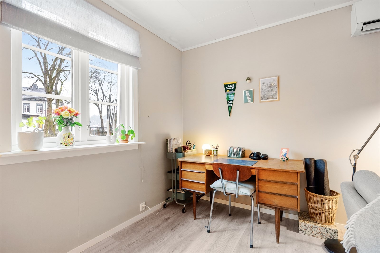 Stuen har god plass til møblering. Galleribilde