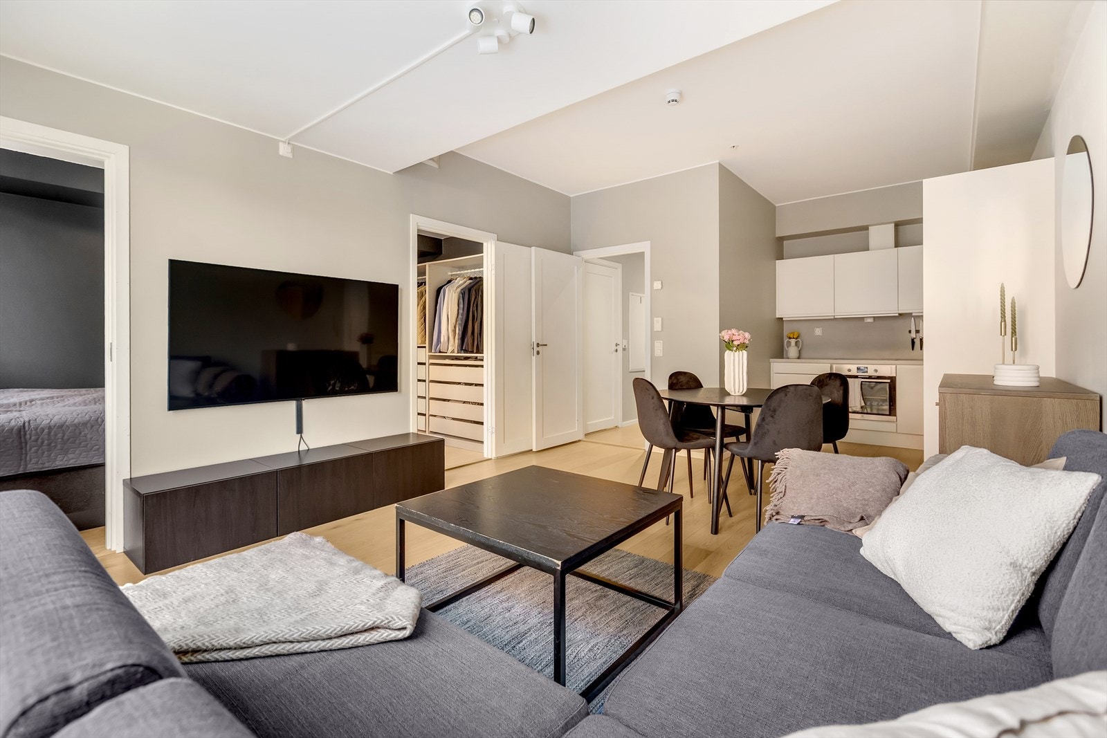 Her er det vannbåren gulvvarme, som sørger for svært god komfort i hverdagen. Galleribilde