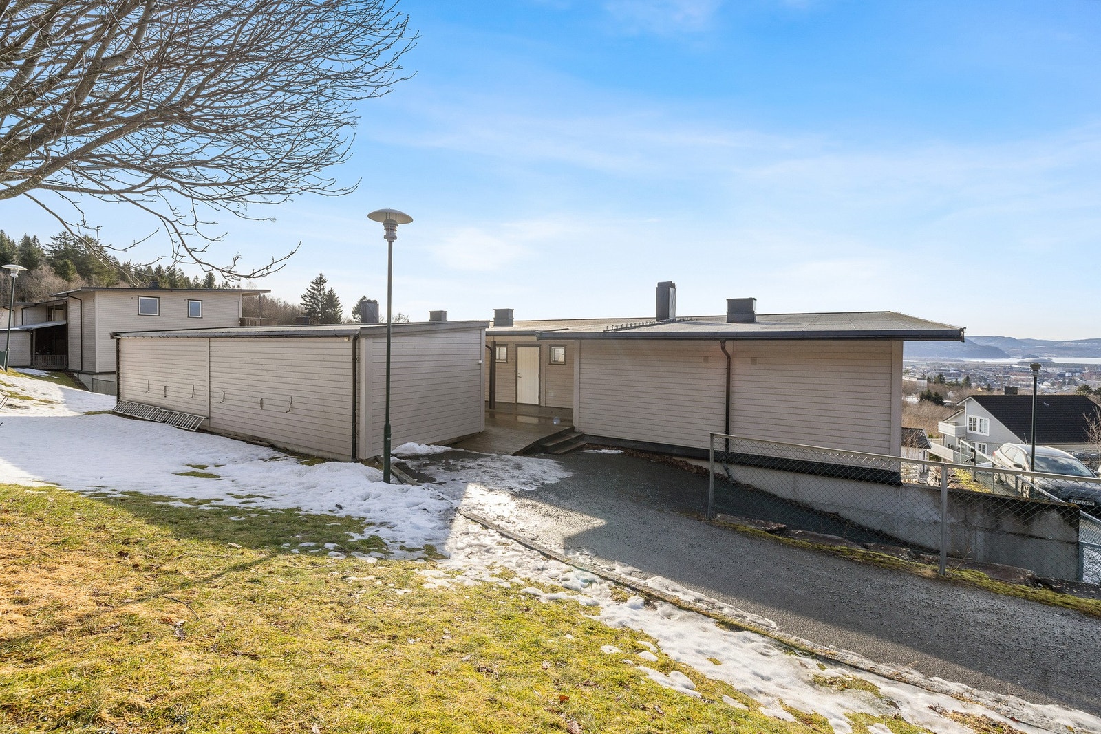 Leiligheten har en praktisk beliggenhet i 1.etasje som gir enkel adkomst. Galleribilde