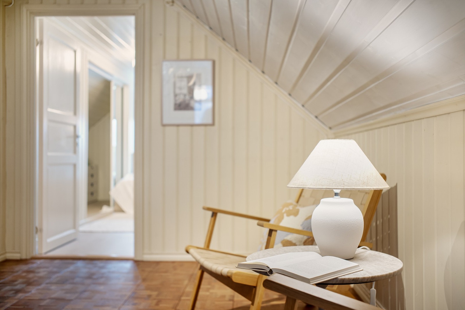 Liten loftsstue Galleribilde