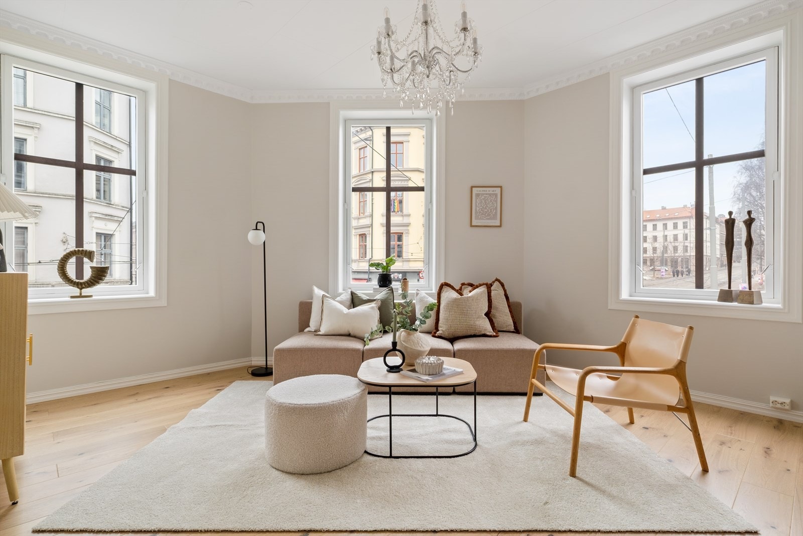 Velkommen til Seilduksgata 17! En lys og innbydende oppgradert (2026) hjørneleilighet sentralt beliggende på Grunerløkka. Fotograf: Rullende Fotograf v/Øyvind Fykse Galleribilde