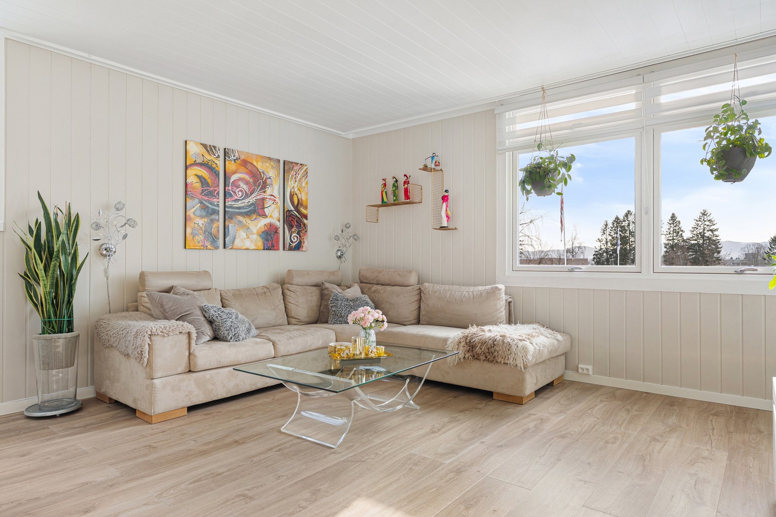 Leiligheten har en gjennomtenkt planløsning som gjør det enkelt å møblere etter eget ønske. Galleribilde