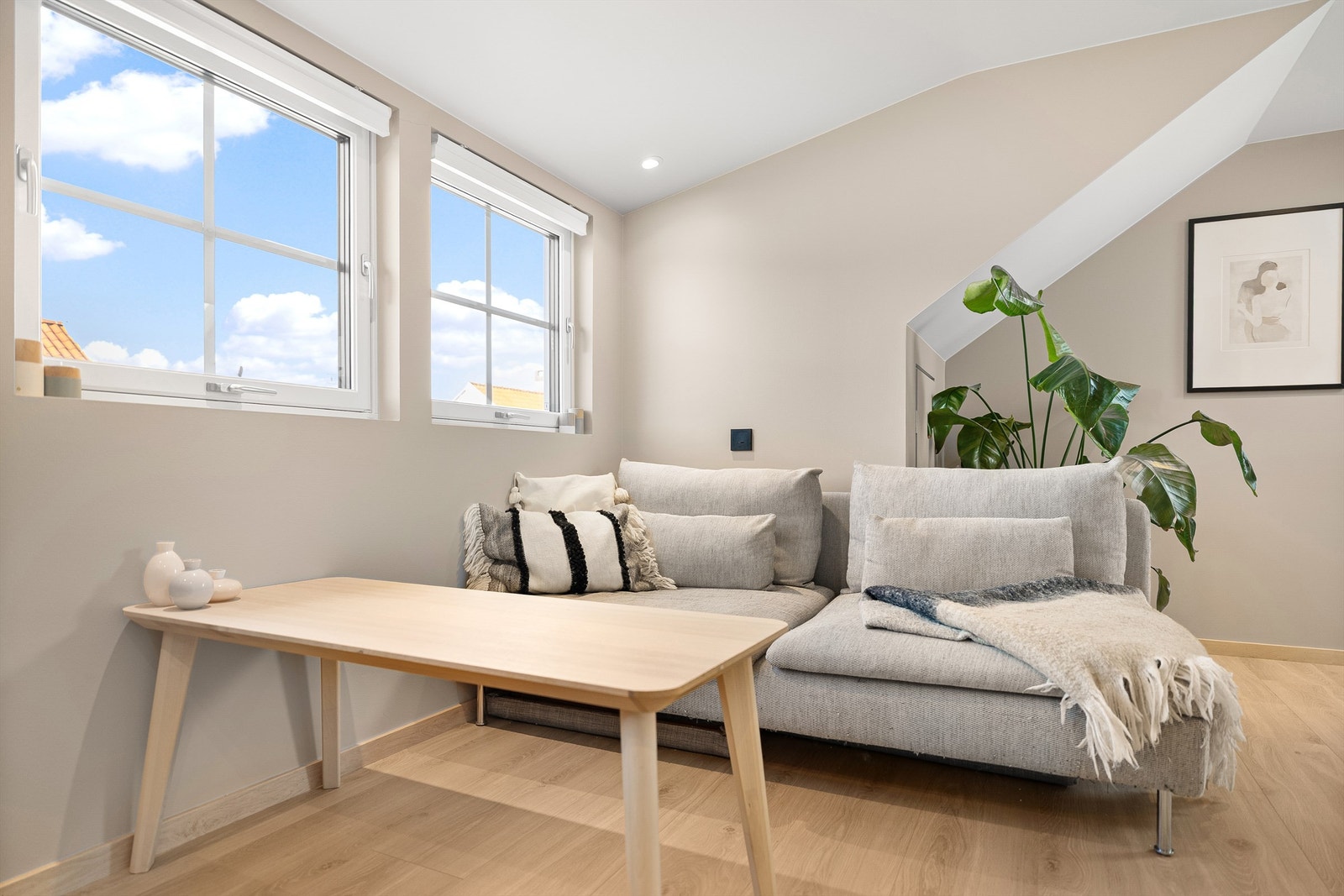 Området passer ypperlig som en ekstra tv-stue, lekestue, kontor eller det du måtte ha behov for. Galleribilde