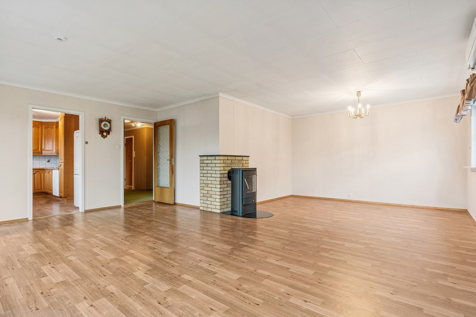 Lys og romslig stue Galleribilde