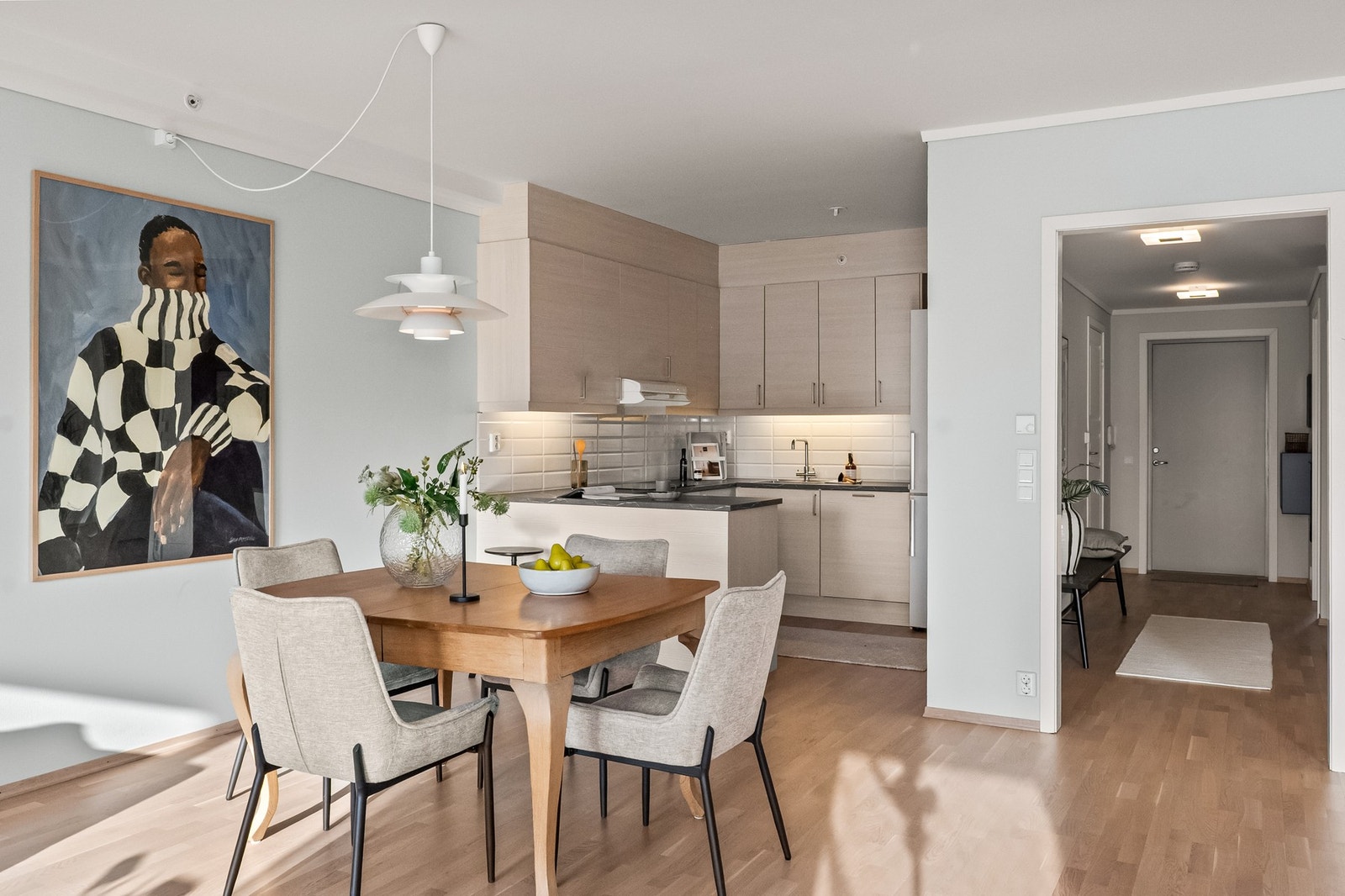 Oppvarming av varmtvannet er inkludert i felleskostnadene. Galleribilde