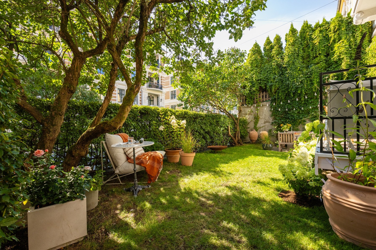 - Forhagen er skjermet og benyttes kun av denne seksjonen - Galleribilde