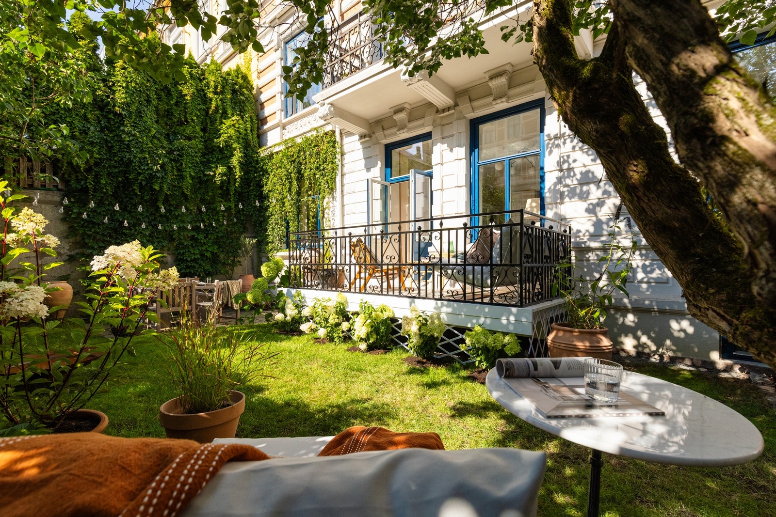 - En sjelden og klassisk 3-roms med direkte tilgang til skjermet forhage - Galleribilde