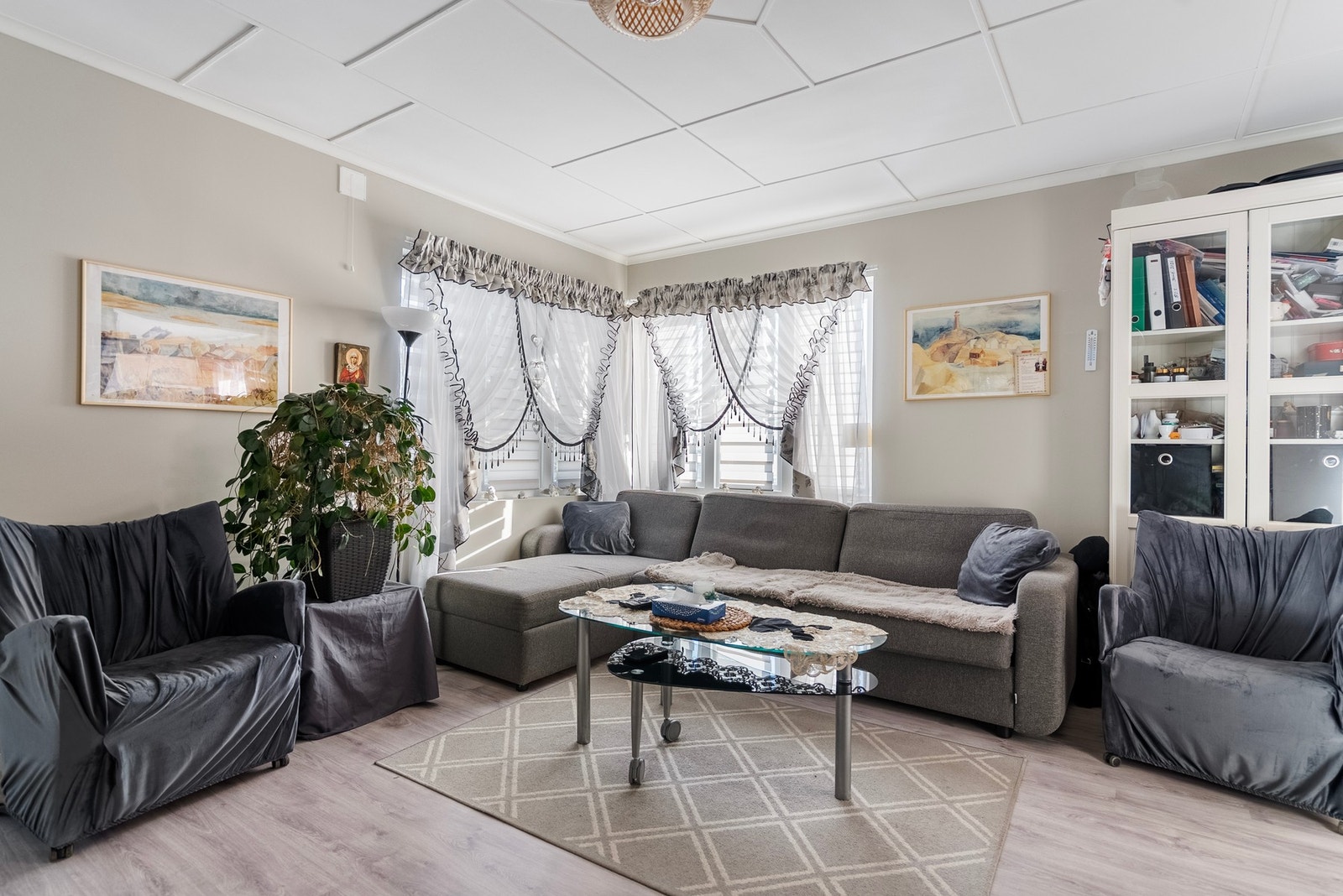 God plass til møblering som gir rom for hele familien Galleribilde