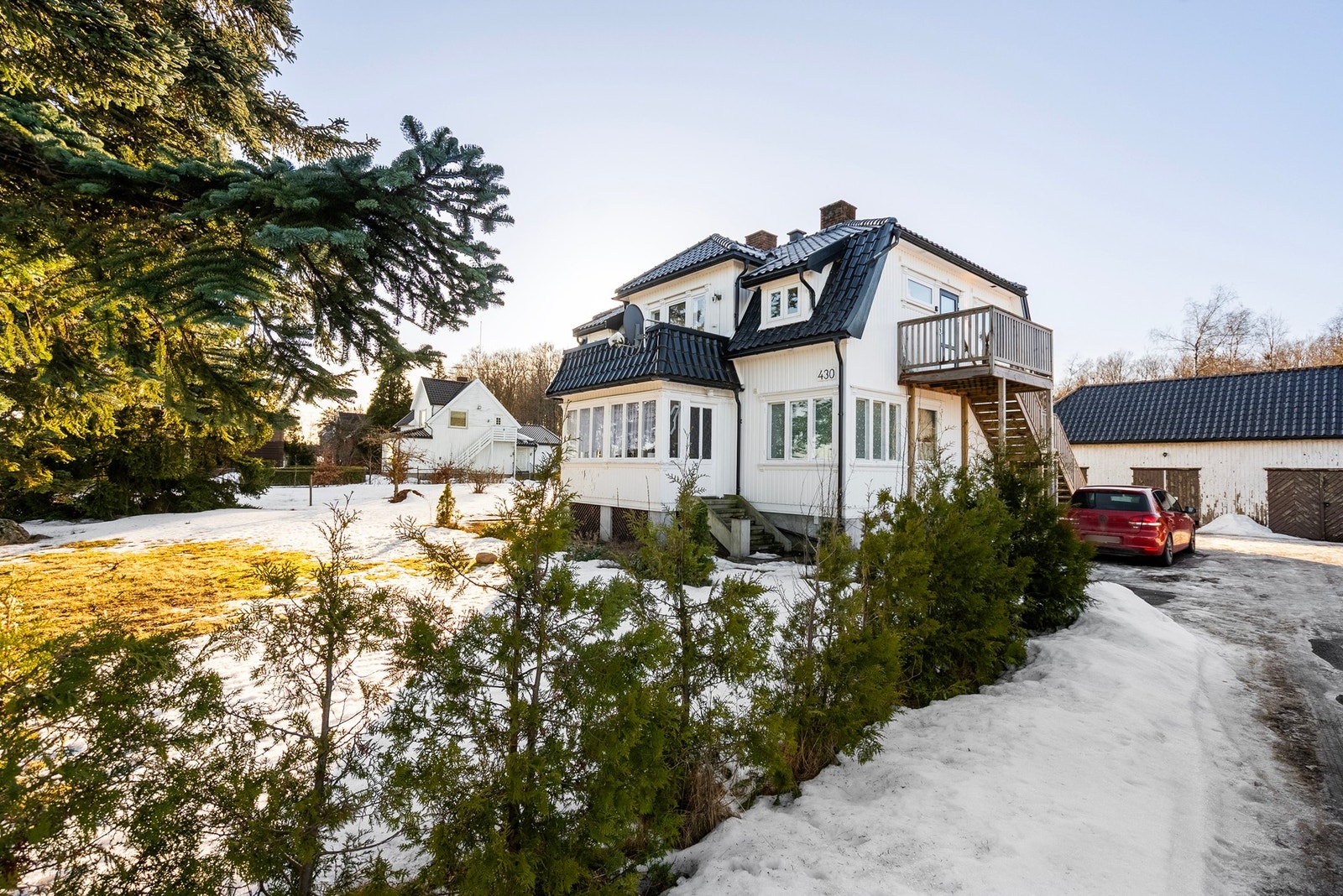 EIE eiendomsmegling ønsker velkommen til Raveien 430! Galleribilde