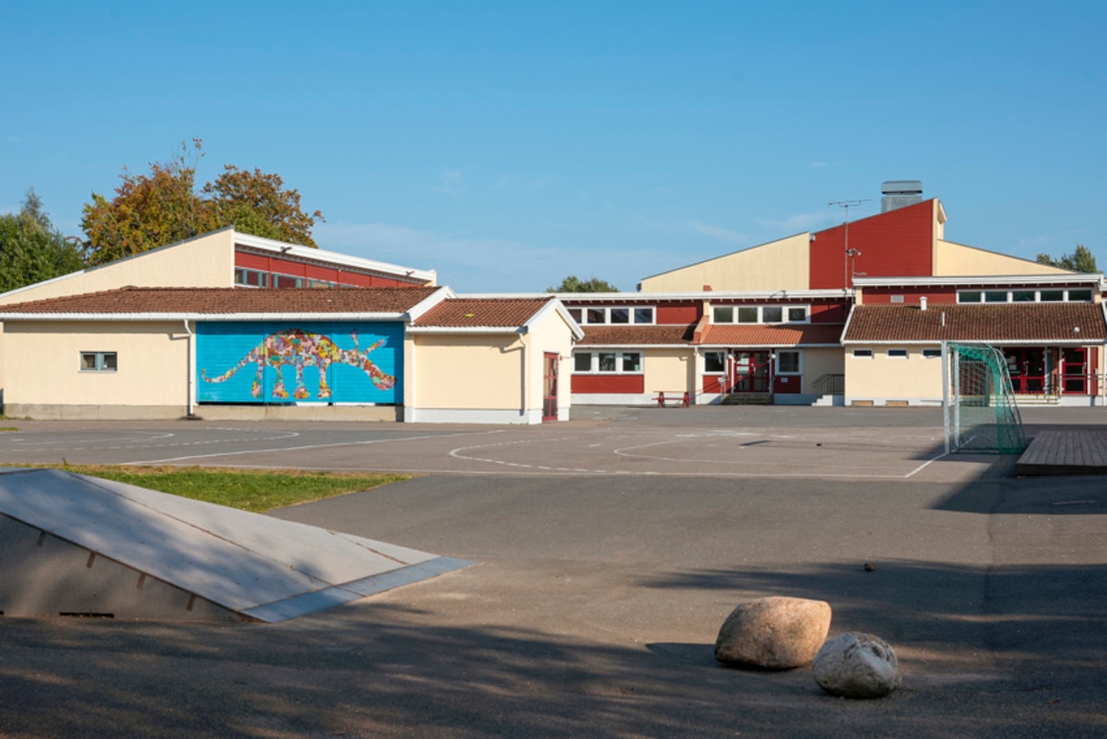 Kort vei med gang- og sykkelsti hele veien til barne- og ungdomsskole og flere barnehager Galleribilde